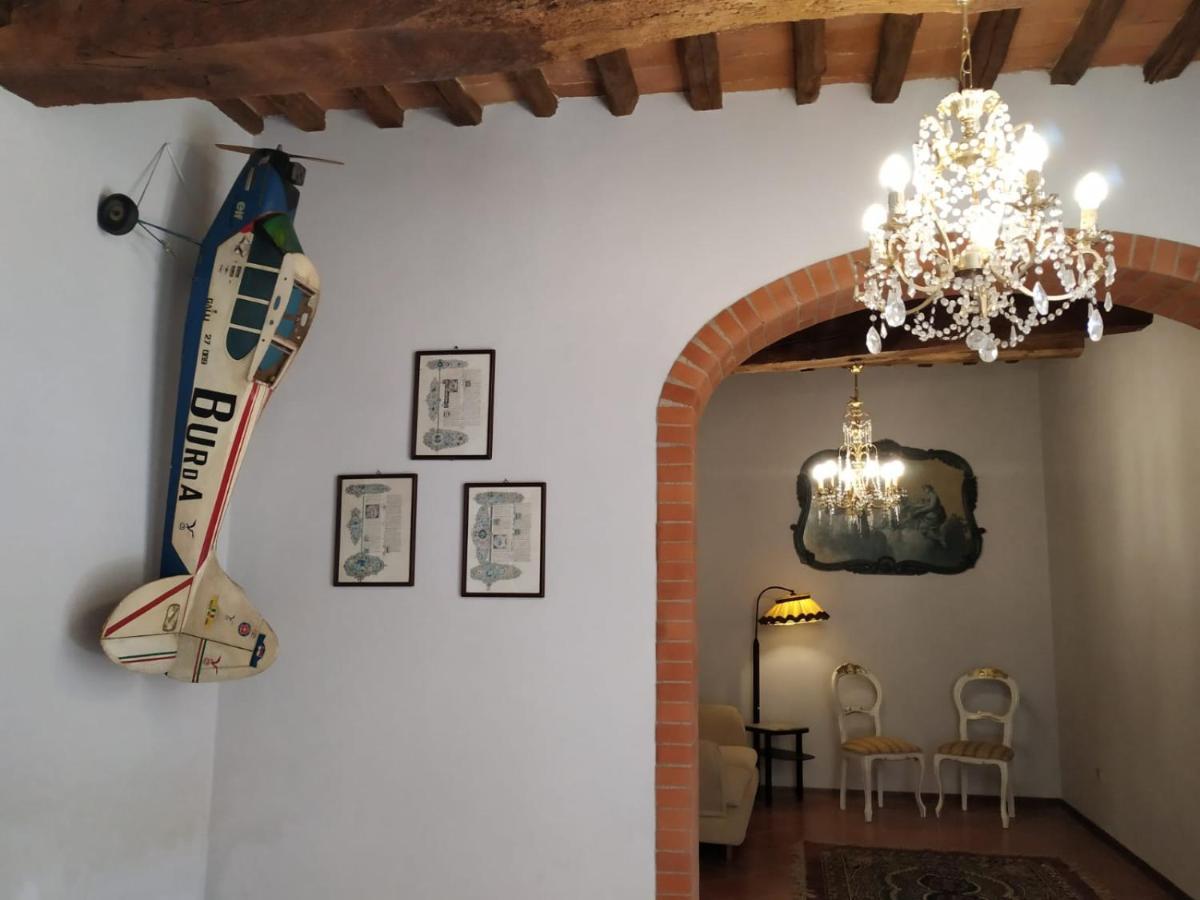 Borgo Antico Villa Lari Bagian luar foto