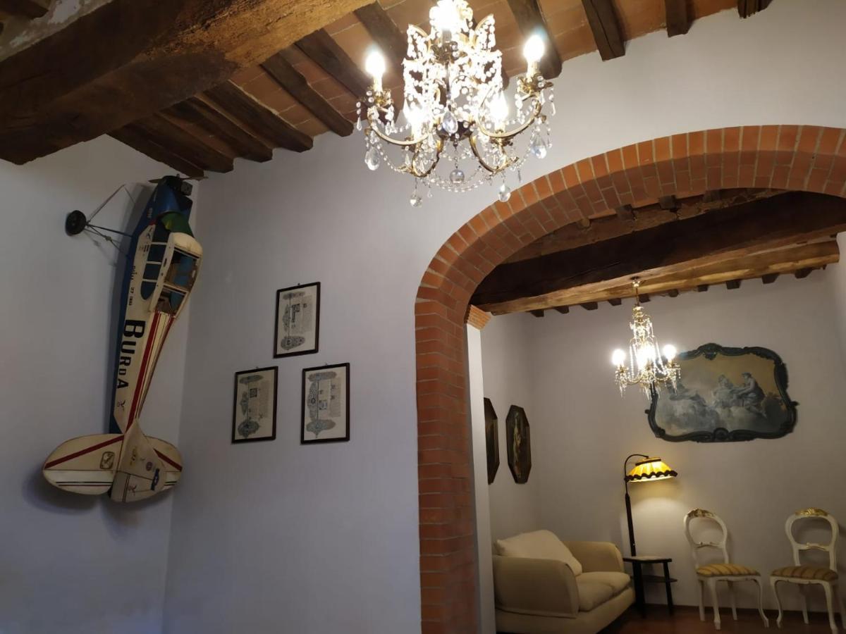 Borgo Antico Villa Lari Bagian luar foto